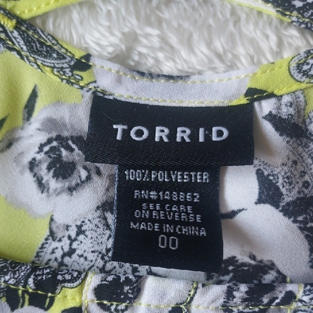 Torrid Yellow and Black Floral Camisole - Picture 4 of 5